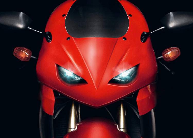 À moto, voir et être vu·e, c’est vital.