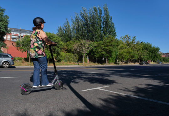 Vélos et trottinettes
